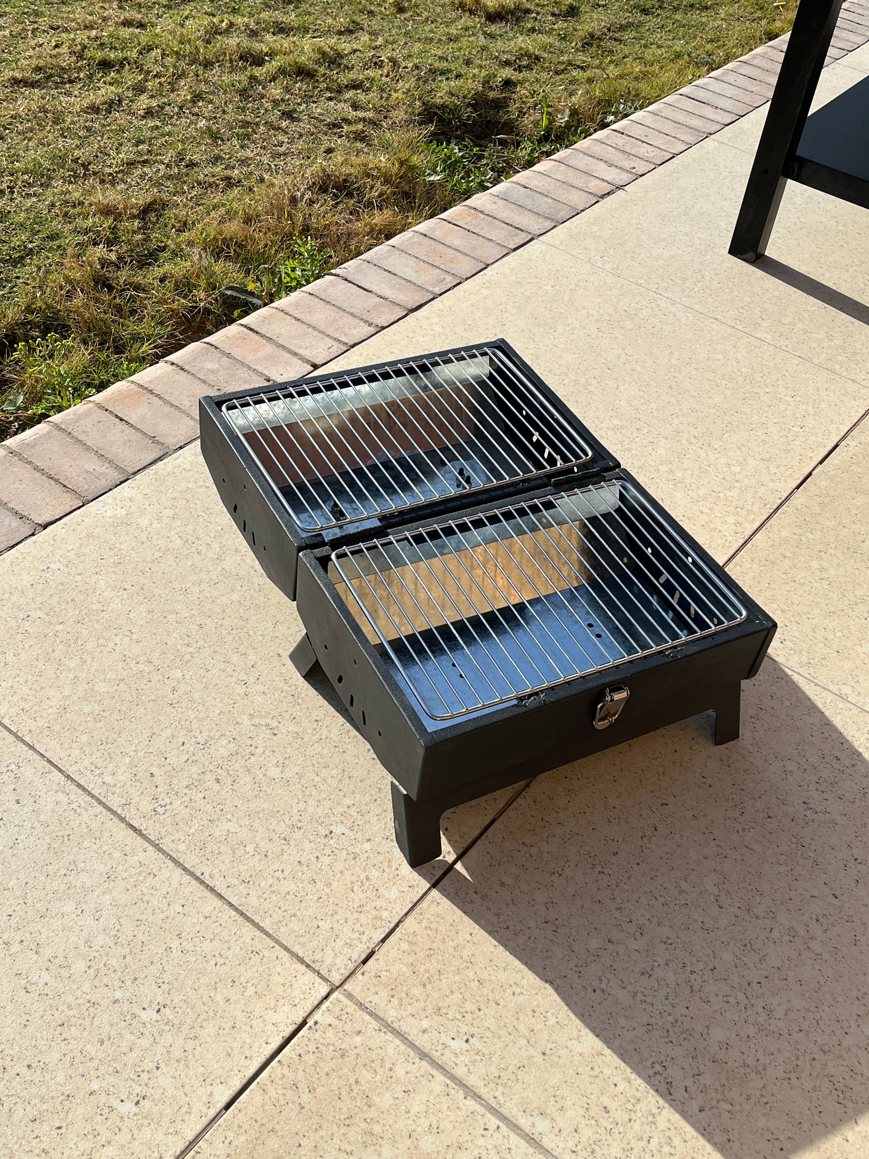 Nickel chrome non stick grates of Grillit Double Barrel portable BBQ